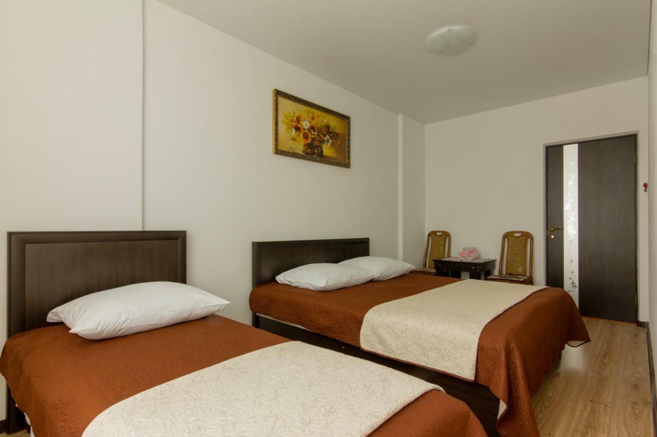 Rooms With Fortetsya View 2 Kamianets-Podilskyi Exterior foto