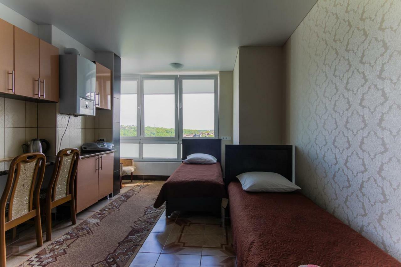 Rooms With Fortetsya View 2 Kamianets-Podilskyi Exterior foto