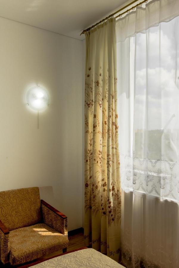 Rooms With Fortetsya View 2 Kamianets-Podilskyi Exterior foto
